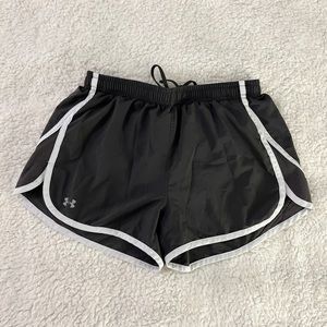 ❤️‍🔥3/$15❤️‍🔥 Under Armour Women’s Small Shorts